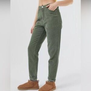 UO BDG Corduroy Olive Mom Jeans 28”​​​​​